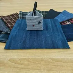 ★A997★ カットクロス/プリント生地/国産/25cm×25cm/10点