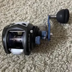 美品 ソルティステージ レボ LJ-3 アブガルシア リール 右ハンドル 釣り