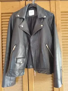 Item thumbnail for item 6162e5a4-db97-4216-a60b-8aeb9be3b313