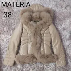 【極美品】マテリア ファー付きベージュ ダウンコート