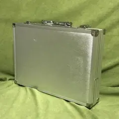 アタッシュケース