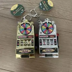 スロット&ダーツゲーム キーホルダー ①
