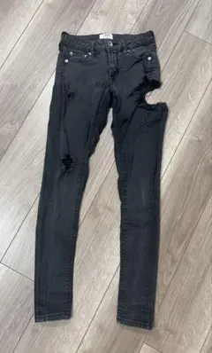 GYDAブラックスキニー