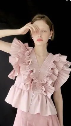 AMOMMA アモマ　RAFFLE FRILL TOPS