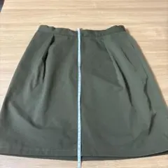 タイトスカート　深緑