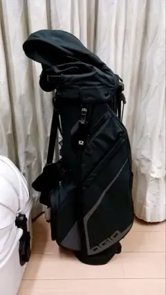 値下げオジオ ブラック スタンドバッグ
