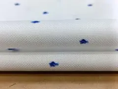 A250・訳有・綿100%・W幅・ドット柄・オフ白/青系2ｍ・オックス風