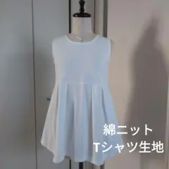 上品ノースリーブプリーツトップス