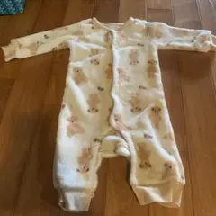 クマ柄フリースロンパース 80cm
