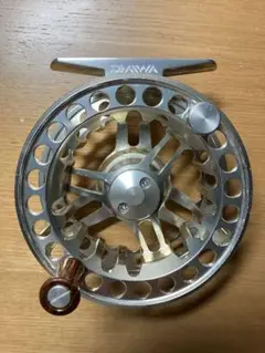 DAIWAロッホモアslaラージアーバーフライリール専用ケースDT-3ライン付き DAIWAロッホモアslaラージアーバーフライリール専用ケースDT-3