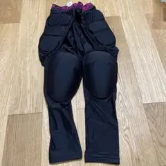 スノボ プロテクター キスマーク