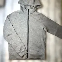 UNIQLO パーカー