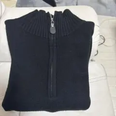 ブラック ハーフジップ ニット