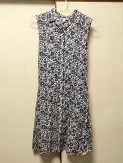 ノースリーブひざ丈ワンピース　LIBERTY　リバティ　ユニクロコラボ