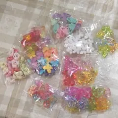 大量カラフルなプラスチックビーズセット