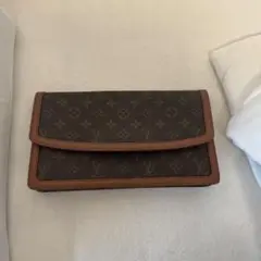 美品Louis Vuitton モノグラム クラッチバッグ