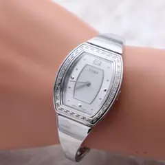 付属品完備【未使用】FENDI 101/マイウェイ トノー タイムピース 美品
