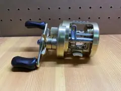 美品 状態良好 シマノ カルカッタコンクエスト100 ❶