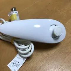 【匿名　送料無料】家庭用ゲーム機　任天堂Wiiヌンチャク　ホワイト417-65