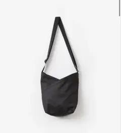 hobo ショルダーバッグPACKABLE POLY RIPSTOP ブラック