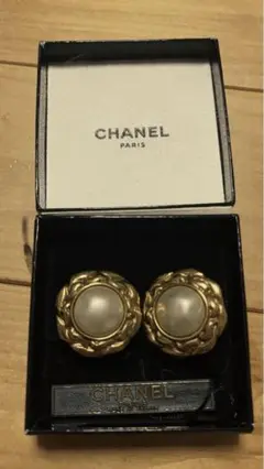 CHANEL アンティークイヤリング