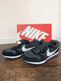 NIKE スニーカー 黒/グレー