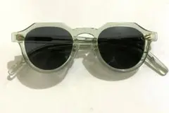 Item thumbnail for item 255c1ca1-8bb1-4b4e-b53f-170aad7ca669