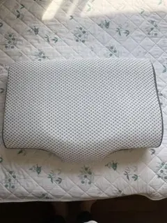 ニトリ　横向き寝用枕ナチュラルフィット