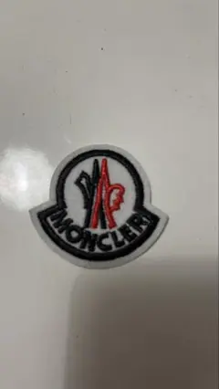 monclerタグ
