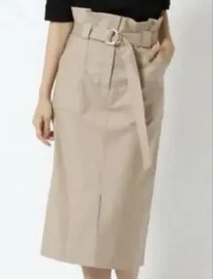 美品BABYLONE ベージュタイトスカート