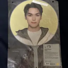 SEVENTEEN follow うちわ　バーノン