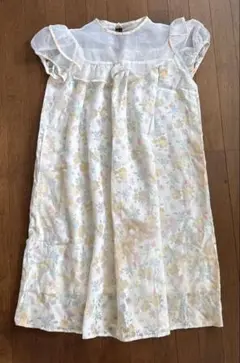 Vera 半袖フラワーワンピース