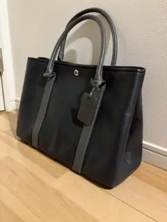 【美品★】BARNEYSNEWYORK トートバッグ レザー ネイビー