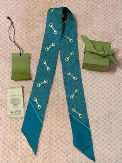 GUCCI ヒグチユウコ ウサギ スカーフ　※発送不可日あり。説明参照※ ヒグチユウコ GUCCI 限定コラボ スカーフ うさぎ - メルカリ