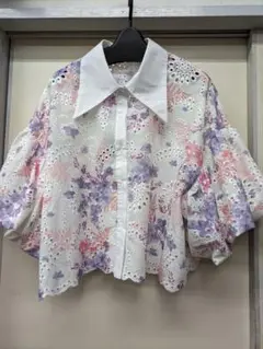 夏物　ケイスリー　オシャレかわいいデザイン　ショート丈　ブラウス