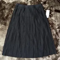 黒のロングプリーツスカート　UNIQLO