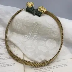 ✨驚くほど柔軟なゴールド ネックレス。 コールドエナメルグリーンのイヤリング。✨