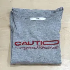 SLY tシャツ