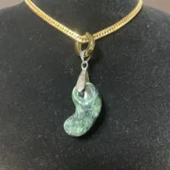 【お盆限定価格】コン沢翡翠　ペンダントトップ（45）※茄子紺‼︎　マニア向けルース 糸魚川翡翠 コン沢 青翡翠 しずくペンダントトップ 5.3g Bluer