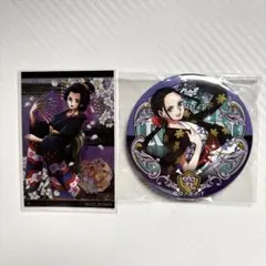 ONE PIECE ワンピース　ロビン　缶バッジ　カード　セット