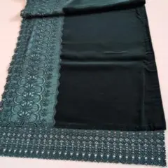 ダークグリーン刺繍ストール