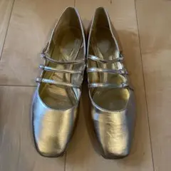 ZARA ゴールド フラットシューズ 40