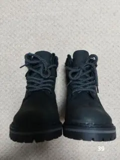 Item thumbnail for item 0413252d-47c4-45c3-a236-73e95c25de40