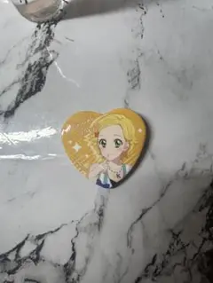 アイカツ キラッキラ やっぱり！ハートだね！缶バッジ 新条ひなき