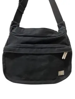 Item thumbnail for item b021fb6f-117e-4e33-b880-0d313d679d62