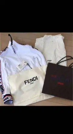 FENDI×FILA コラボ プルオーバーパーカー　6218 2025年最新】fendi fila パーカーの人気アイテム - メルカリ