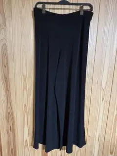 ブラック フレアパンツ