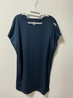 【タグ付き新品、未使用】STUDIO ネイビー 半袖Tシャツ　速乾、紫外線遮蔽