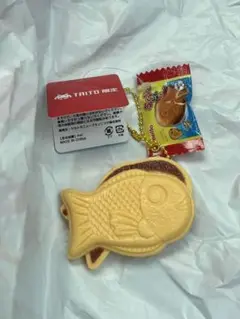 TAITO たい焼き型キーホルダー お菓子付き