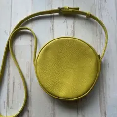 差し色 ショルダーバッグ　イエロー